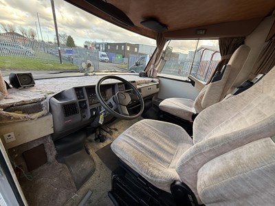 Lot 122 - 1990 Peugeot Hymer