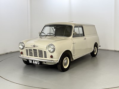 Lot 23 - 1961 Morris Mini Van
