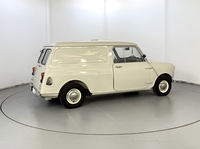 Lot 23 - 1961 Morris Mini Van