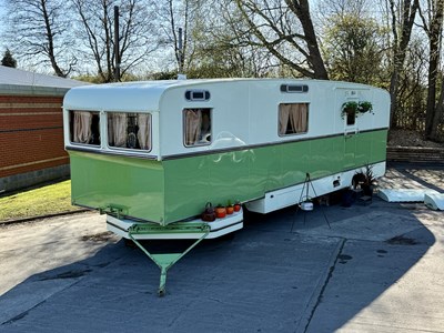 Lot 31 - 1964 Mills of Colchester Showman's Living Wagon