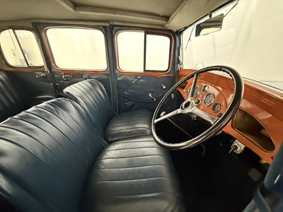 Lot 10 - 1934 Vauxhall Light Six
