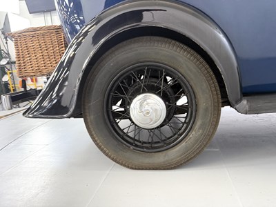 Lot 10 - 1934 Vauxhall Light Six