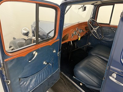 Lot 10 - 1934 Vauxhall Light Six