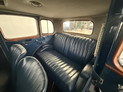 Lot 10 - 1934 Vauxhall Light Six
