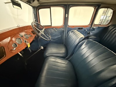 Lot 10 - 1934 Vauxhall Light Six