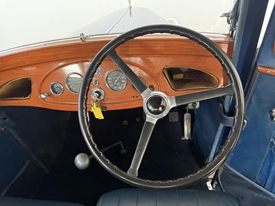 Lot 10 - 1934 Vauxhall Light Six