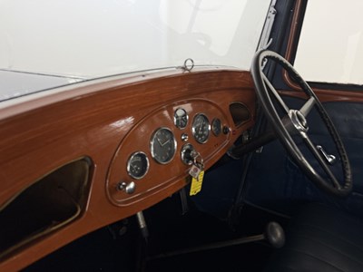 Lot 10 - 1934 Vauxhall Light Six