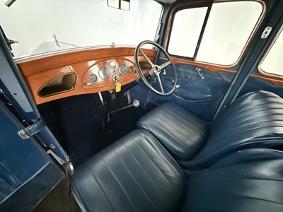 Lot 10 - 1934 Vauxhall Light Six