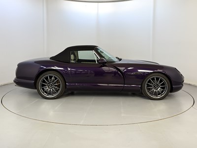 Lot 32 - 2000 TVR Chimaera 450