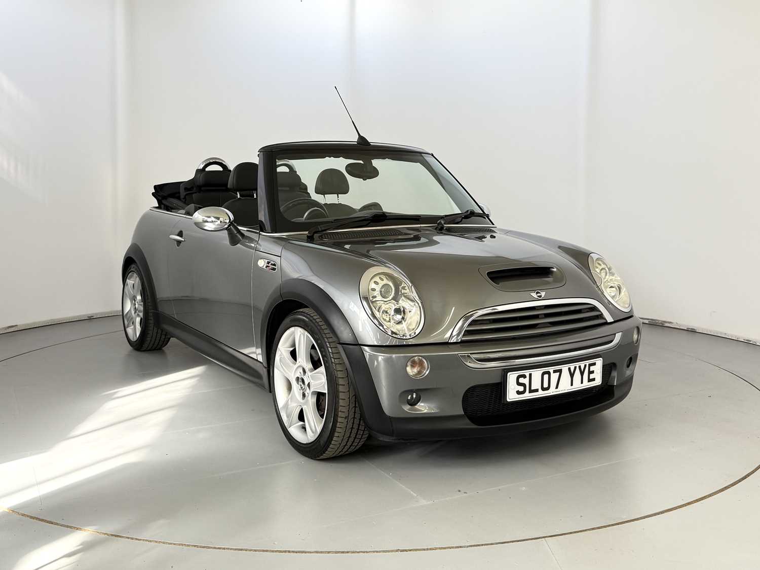 Lot 19 - 2007 Mini Cooper S