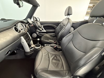 Lot 19 - 2007 Mini Cooper S