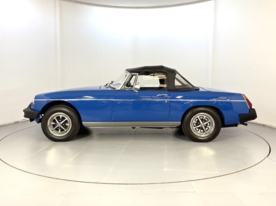 Lot 33 - 1976 MG Roadster