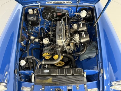 Lot 33 - 1976 MG Roadster