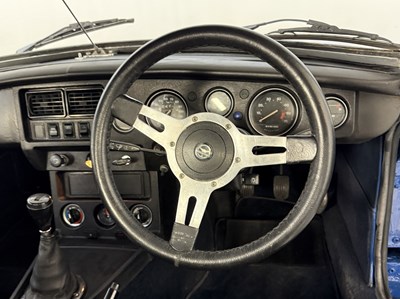 Lot 33 - 1976 MG Roadster