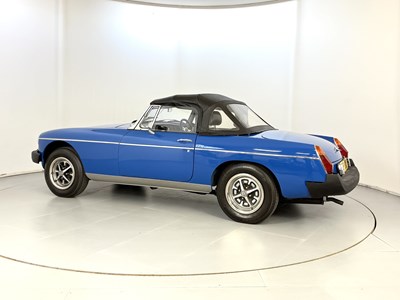 Lot 33 - 1976 MG Roadster