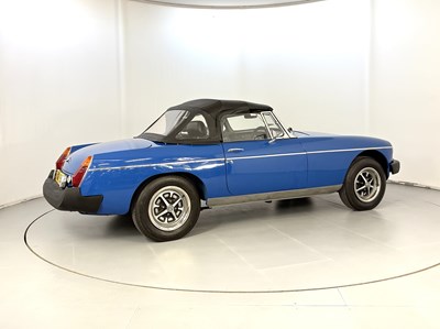 Lot 33 - 1976 MG Roadster