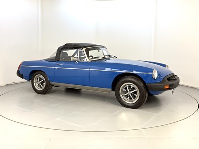 Lot 33 - 1976 MG Roadster
