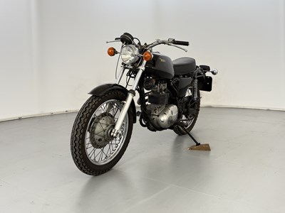 Lot 34 - 1972 BSA B25