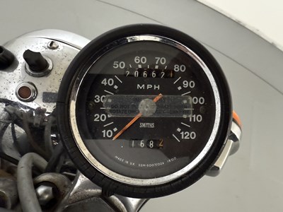 Lot 34 - 1972 BSA B25