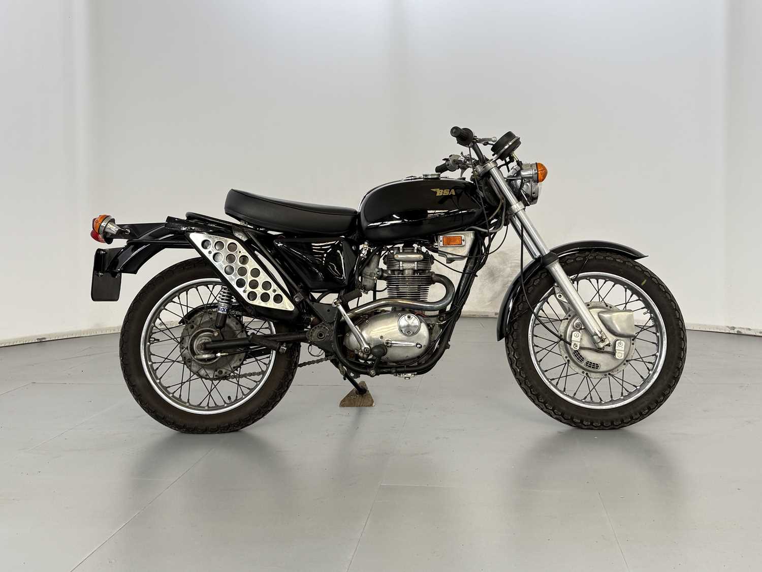 Lot 34 - 1972 BSA B25