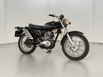 Lot 34 - 1972 BSA B25
