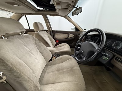 Lot 35 - 1994 Nissan Maxima