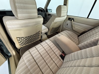 Lot 6 - 1993 Mercedes-Benz 190E