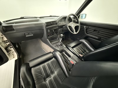 Lot 73 - 1989 BMW 330i