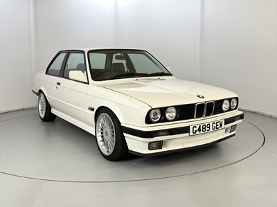 Lot 73 - 1989 BMW 330i