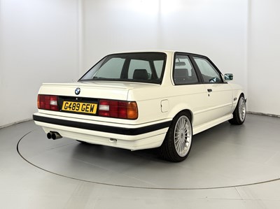 Lot 73 - 1989 BMW 330i