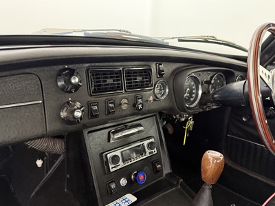 Lot 95 - 1974 MG BGT
