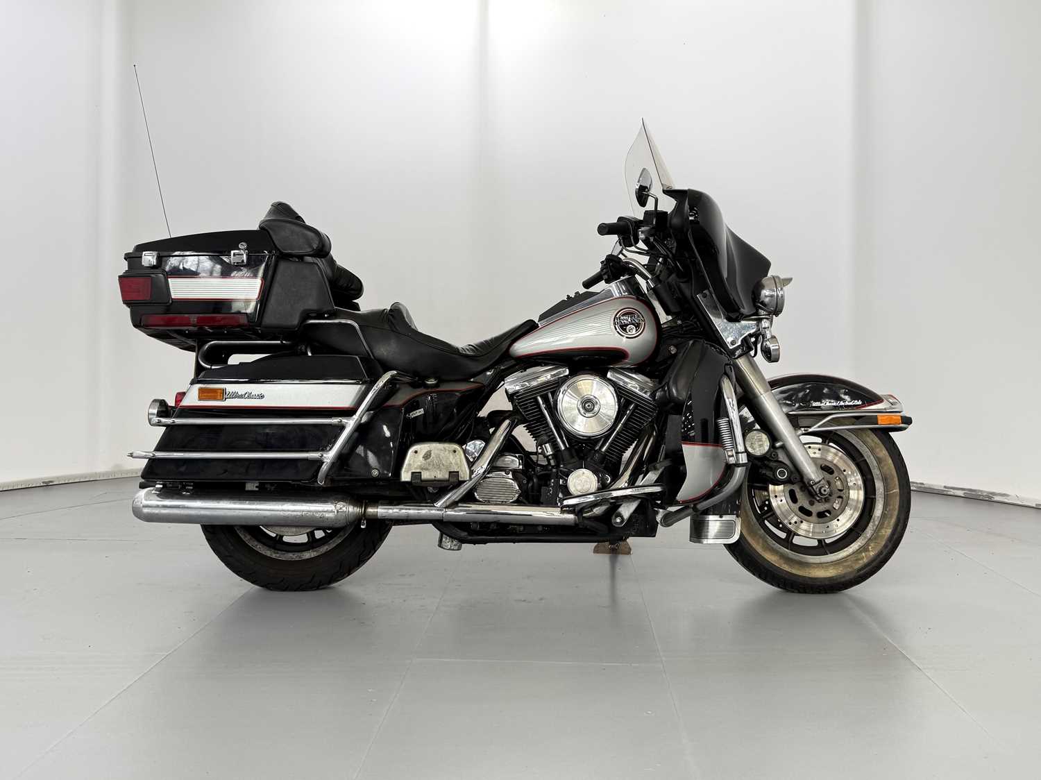 Lot 14 - 2003 Harley-Davidson Electra Glide Classic