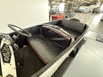 Lot 7 - 1927 Renault NN