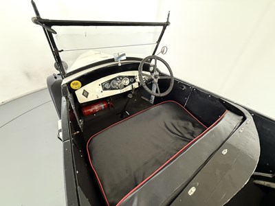 Lot 7 - 1927 Renault NN