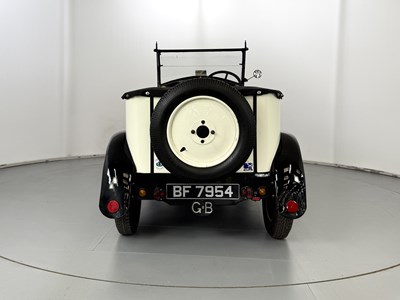 Lot 7 - 1927 Renault NN