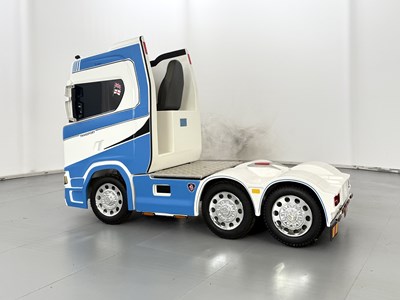 Lot 18 - Scaled Rigs Scania S730 - Ride On