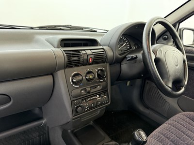 Lot 89 - 1994 Vauxhall Corsa 1.4 Si