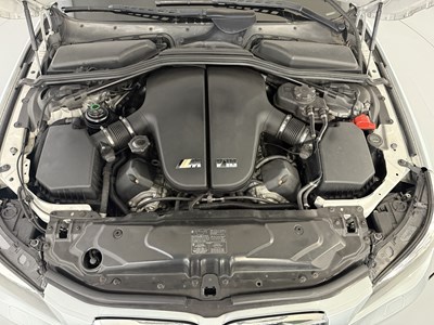 Lot 80 - 2005 BMW M5