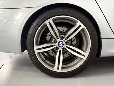 Lot 80 - 2005 BMW M5