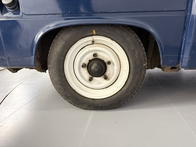 Lot 74 - 1986 Peugeot J9 Catering Van