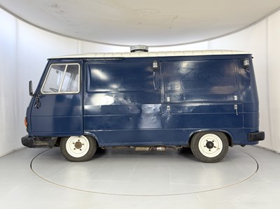 Lot 74 - 1986 Peugeot J9 Catering Van
