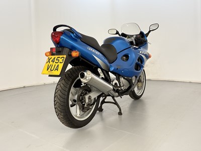 Lot 2000 Suzuki GSX600F