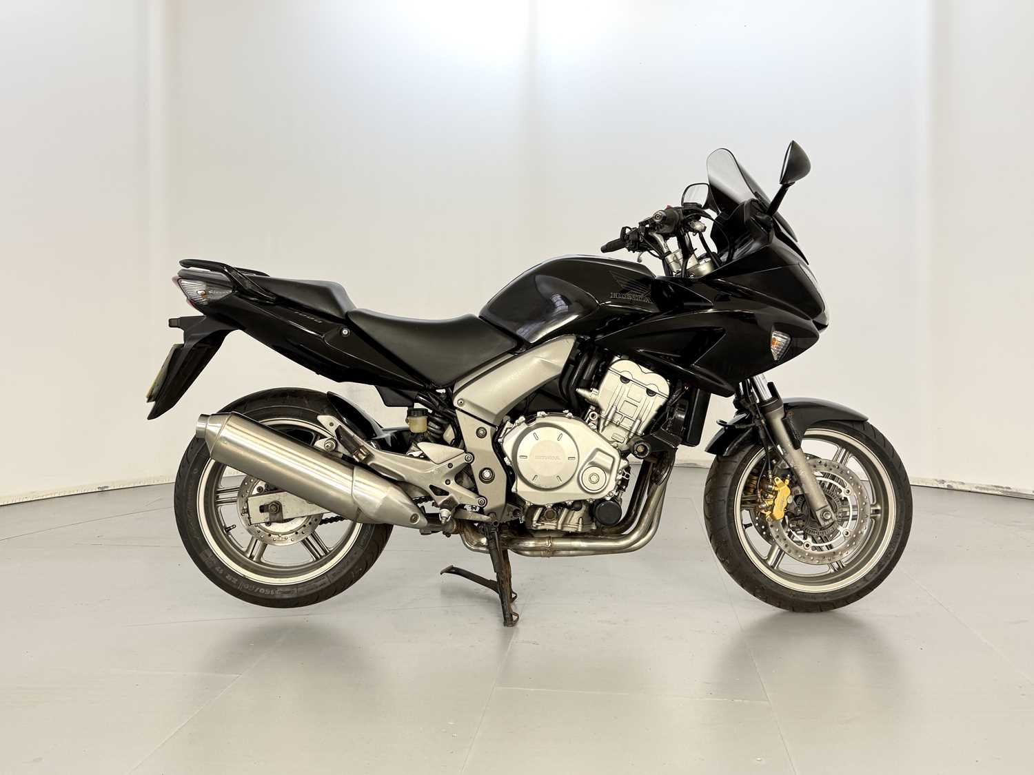 Lot 2006 Honda CBF1000
