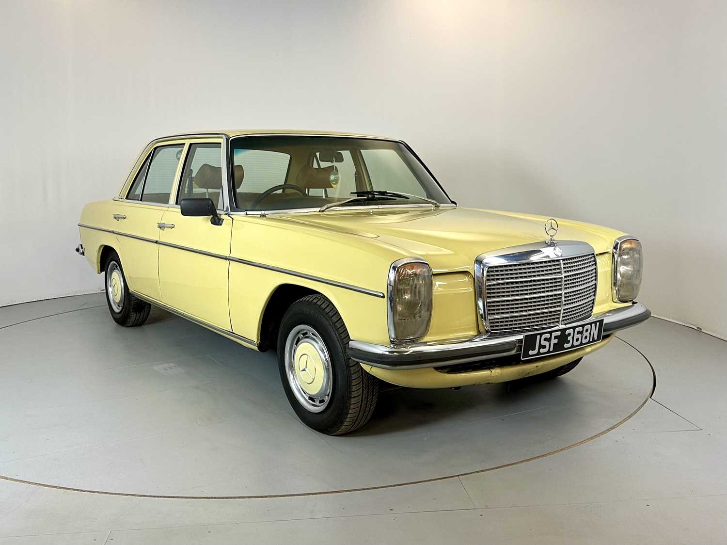 Lot 61 - 1975 Mercedes-Benz 230.4 - NO RESERVE