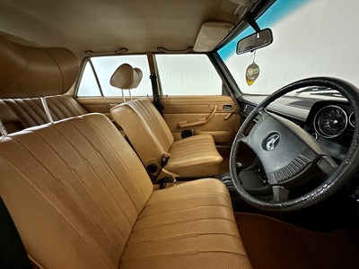 Lot 61 - 1975 Mercedes-Benz 230.4 - NO RESERVE
