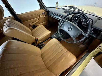 Lot 61 - 1975 Mercedes-Benz 230.4 - NO RESERVE