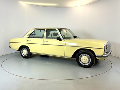 Lot 61 - 1975 Mercedes-Benz 230.4 - NO RESERVE