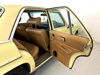 Lot 61 - 1975 Mercedes-Benz 230.4 - NO RESERVE