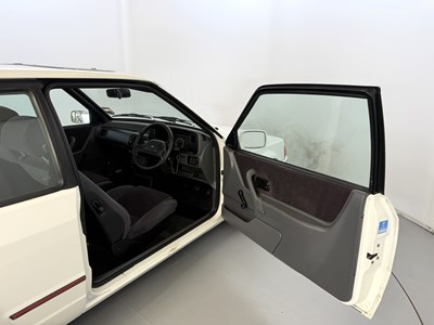 Lot 48 - 1987 Ford Escort XR3i
