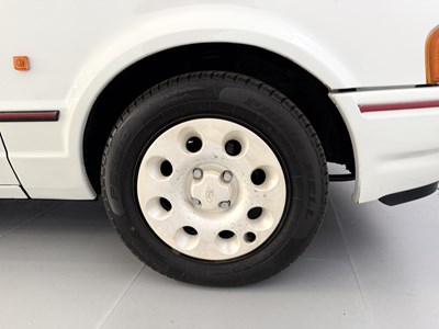 Lot 48 - 1987 Ford Escort XR3i